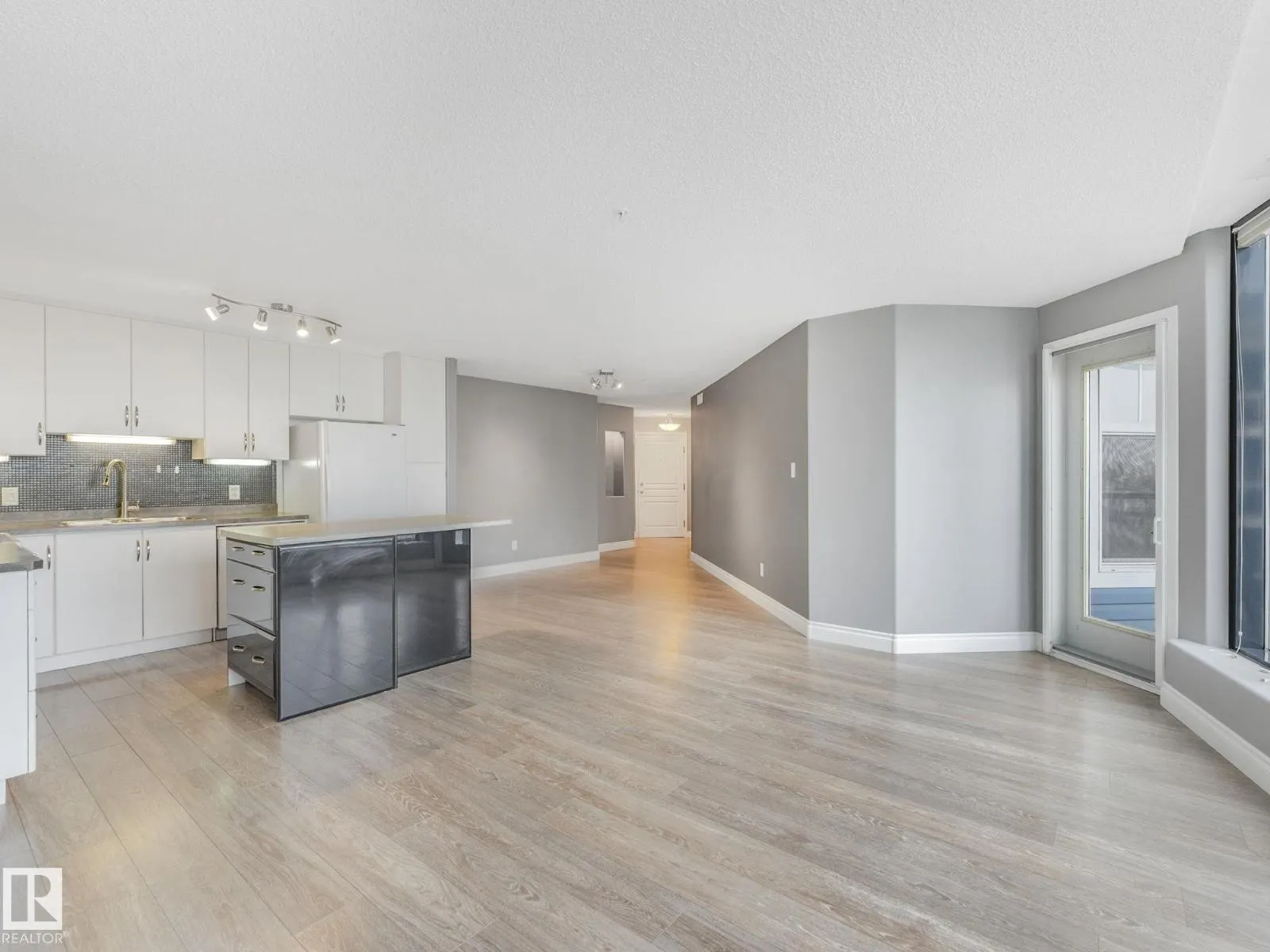 #332 16035 132 ST NW
