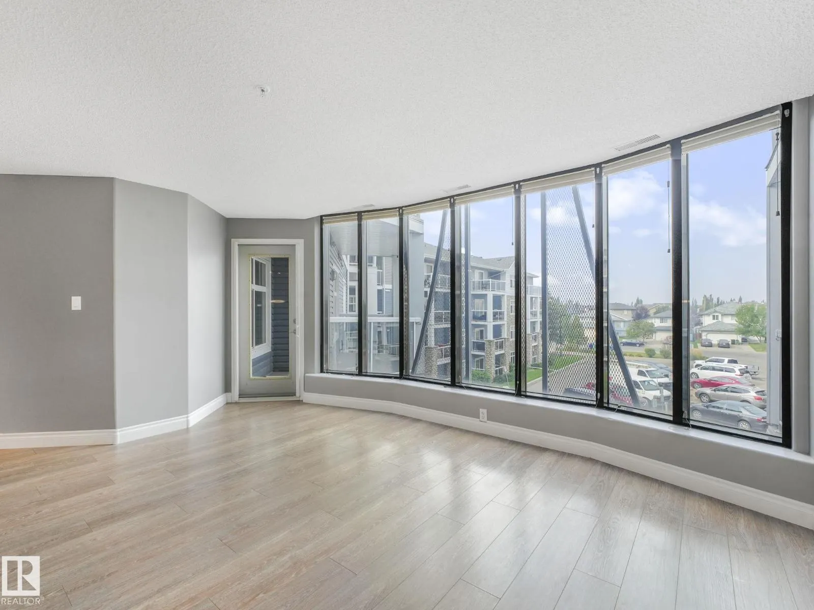 #332 16035 132 ST NW