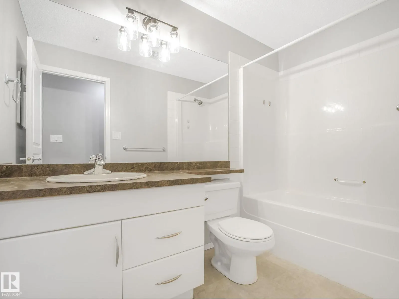 #332 16035 132 ST NW