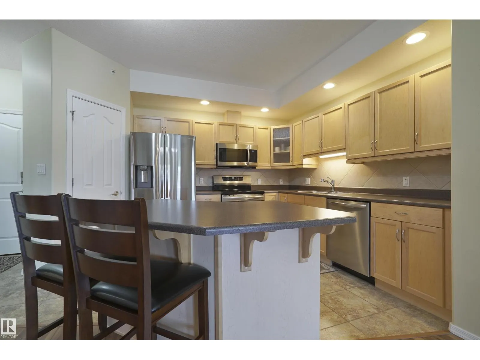 #402 1320 RUTHERFORD RD SW