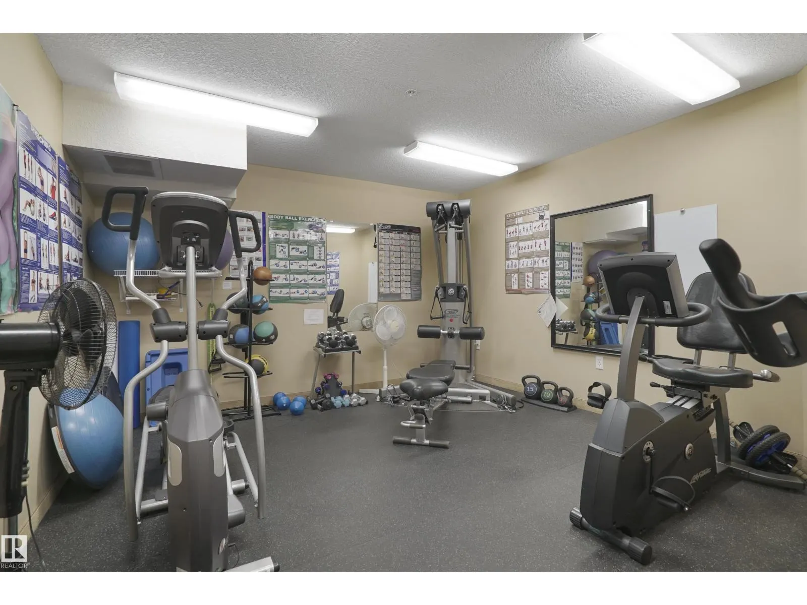 #402 1320 RUTHERFORD RD SW