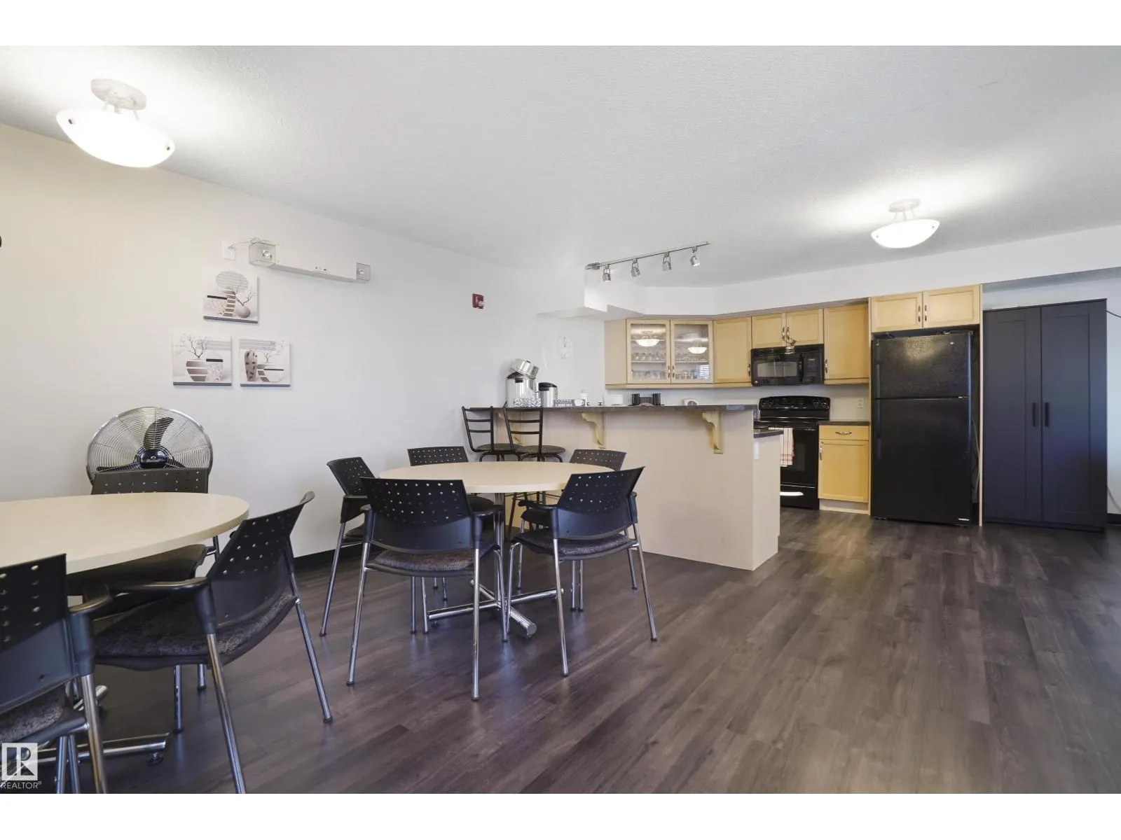 #402 1320 RUTHERFORD RD SW