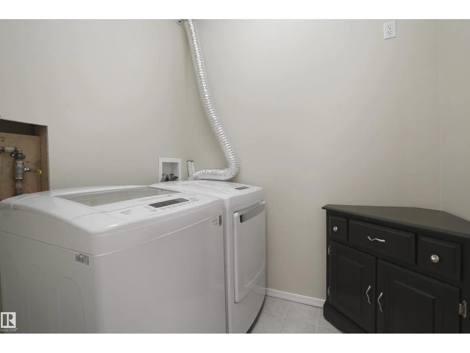 #402 1320 RUTHERFORD RD SW