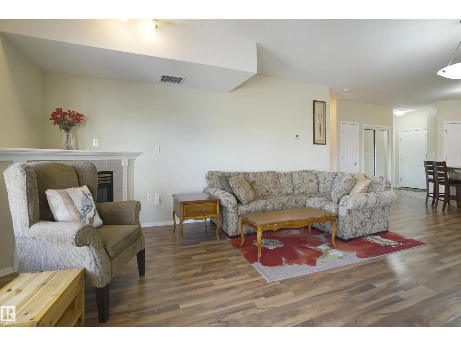 #402 1320 RUTHERFORD RD SW