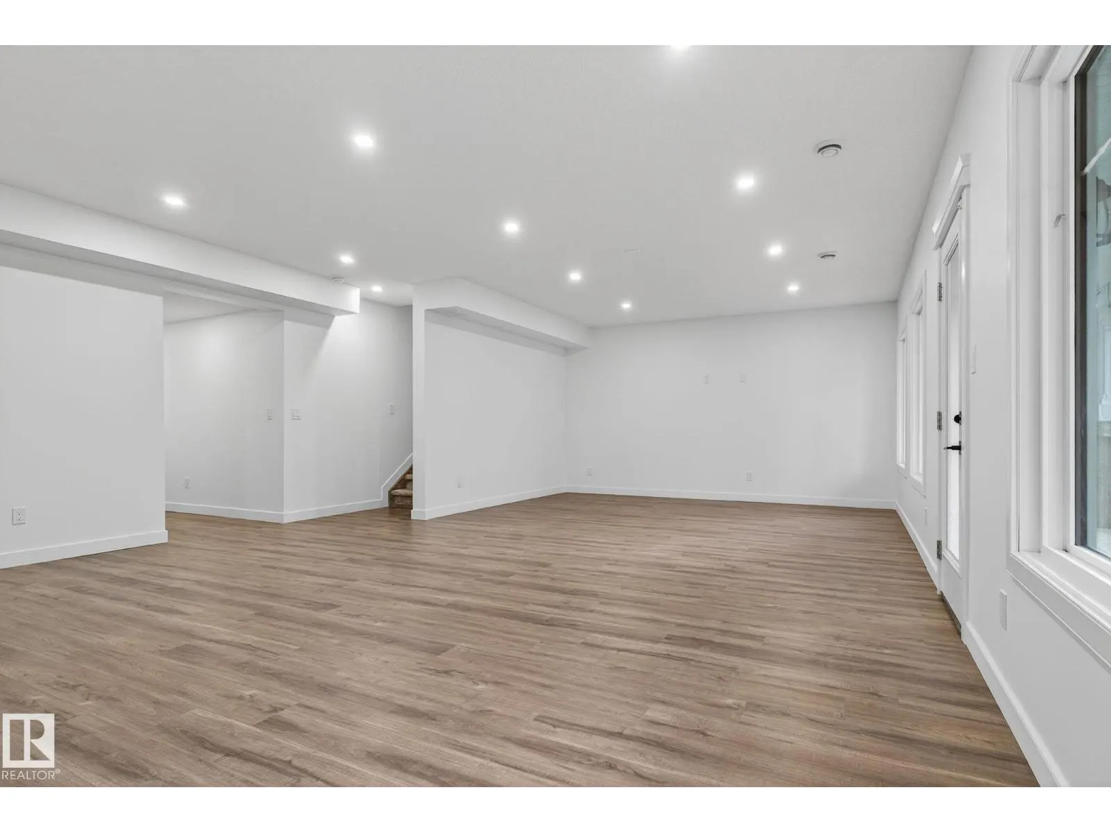 1750 TANAGER CL NW