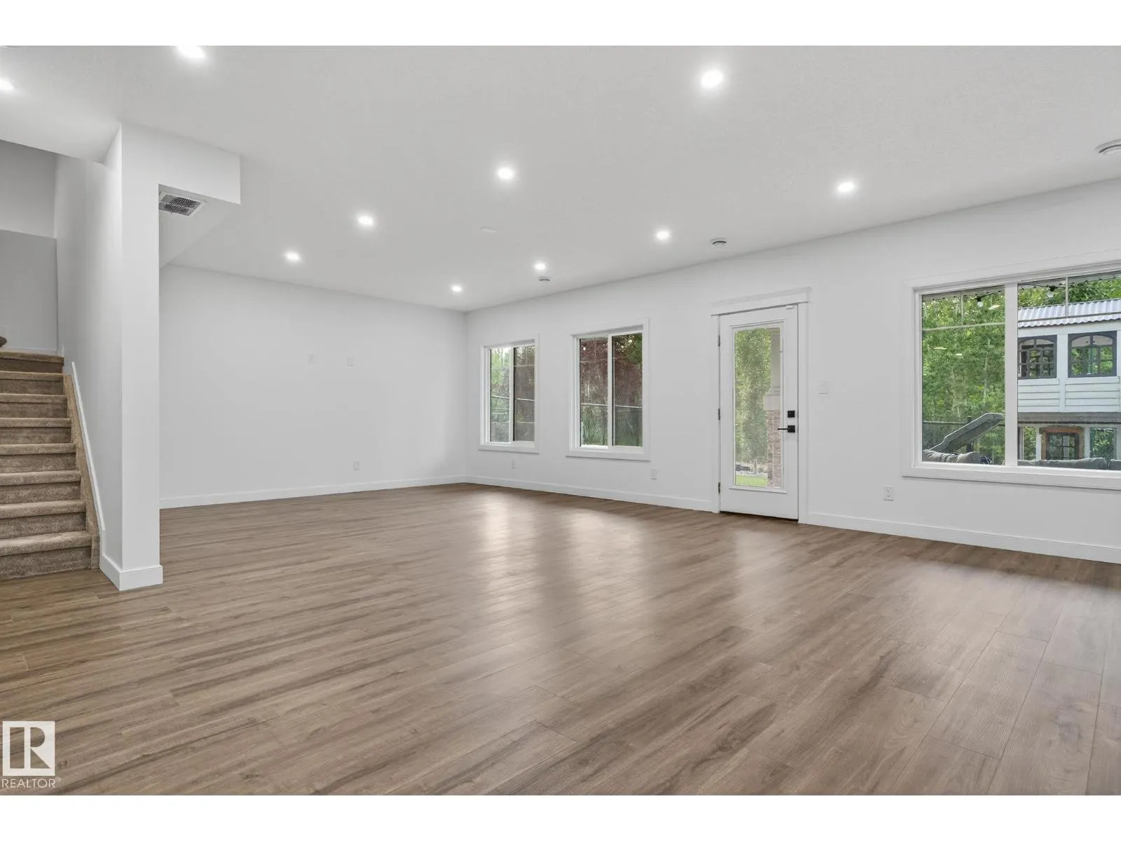1750 TANAGER CL NW