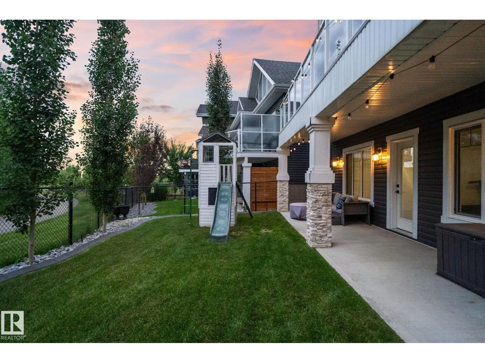 1750 TANAGER CL NW