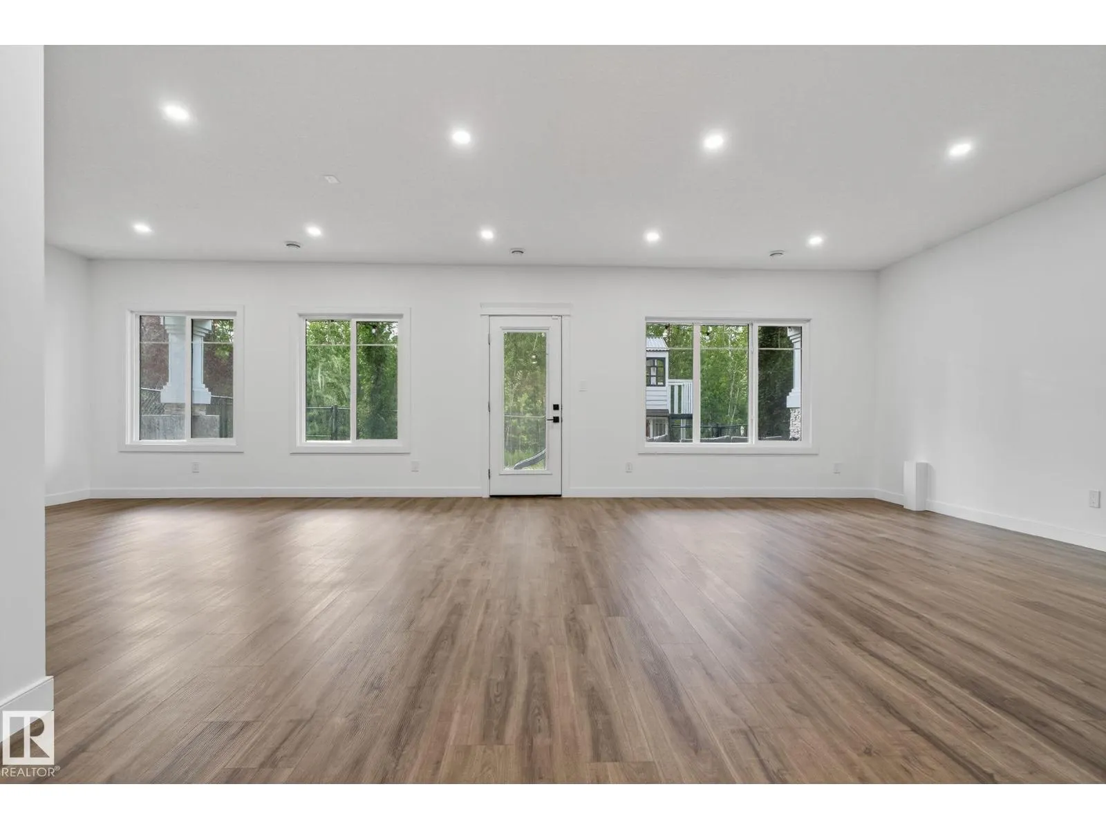 1750 TANAGER CL NW