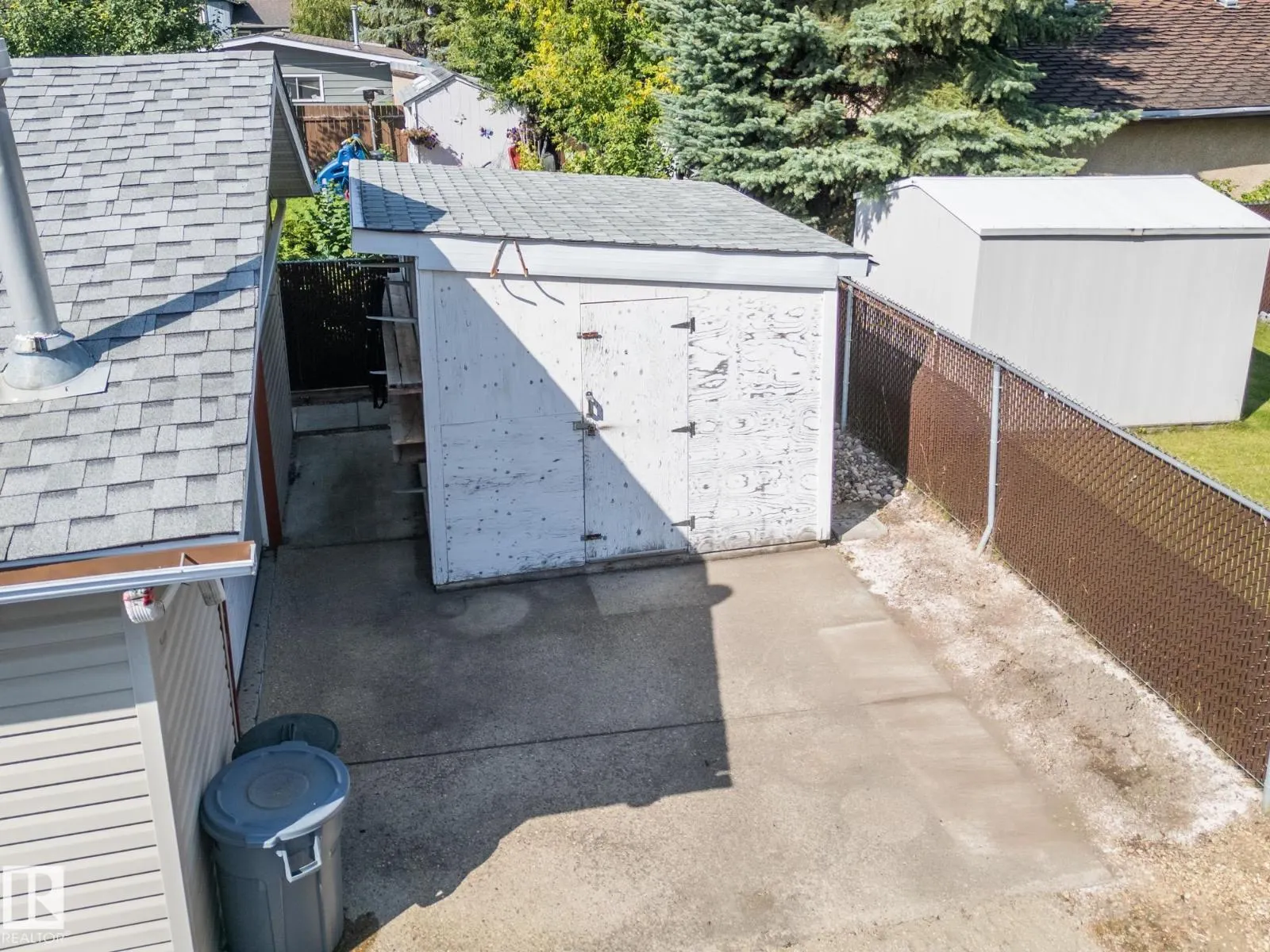 2445 89 ST NW
