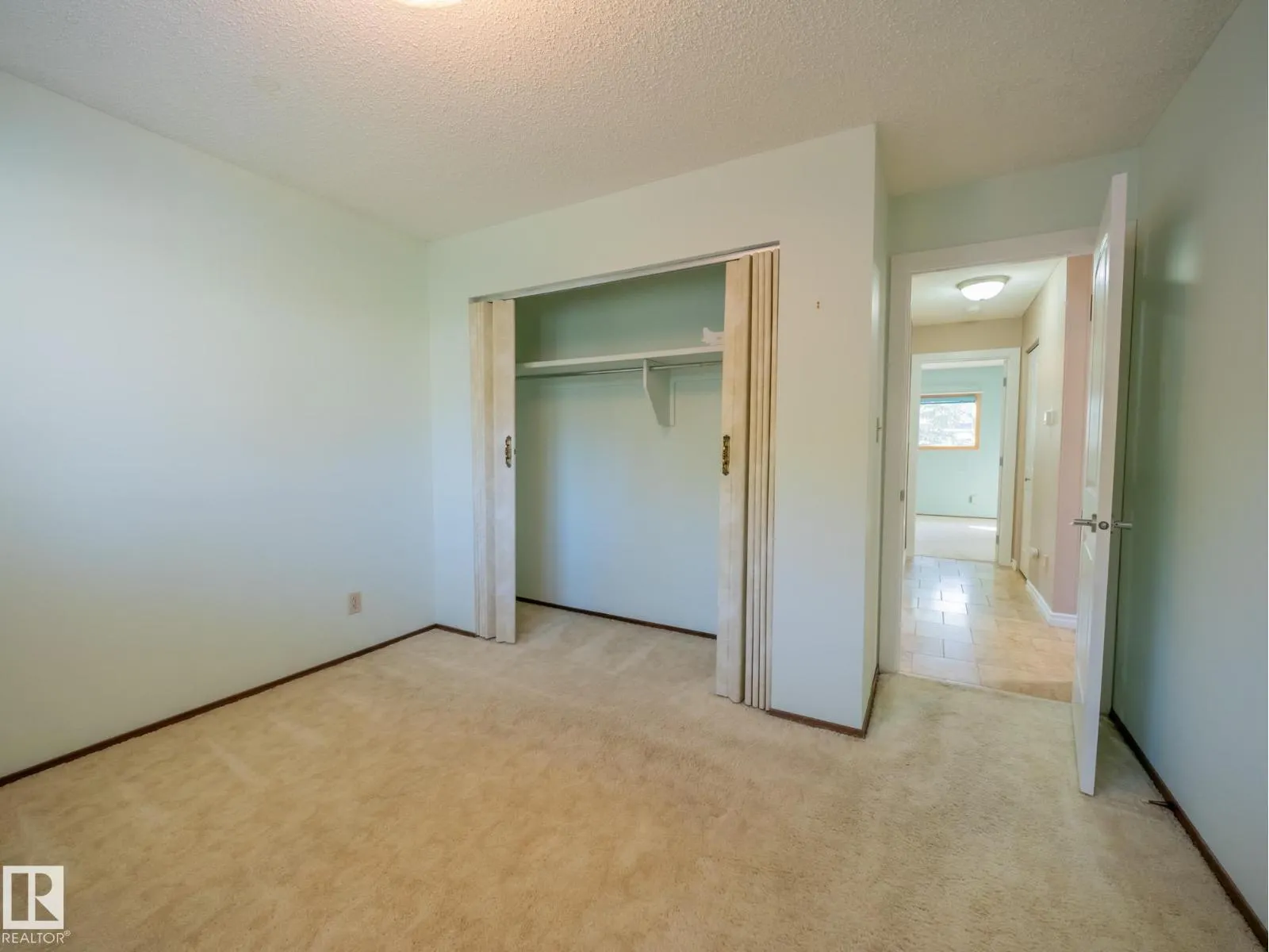 2445 89 ST NW