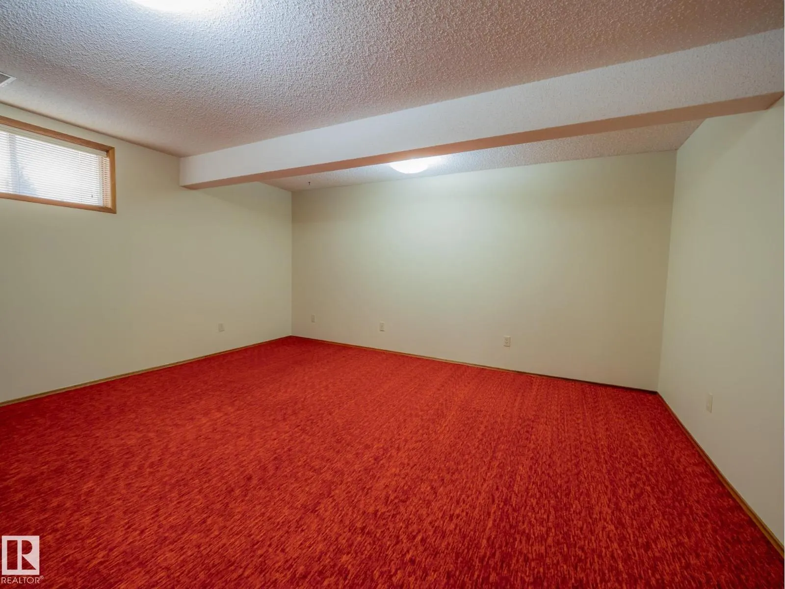 2445 89 ST NW