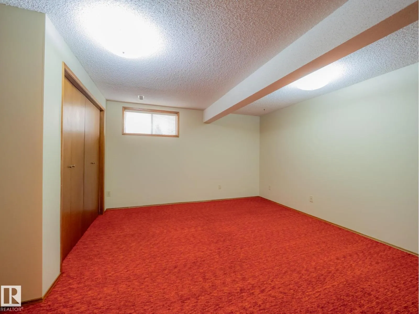 2445 89 ST NW