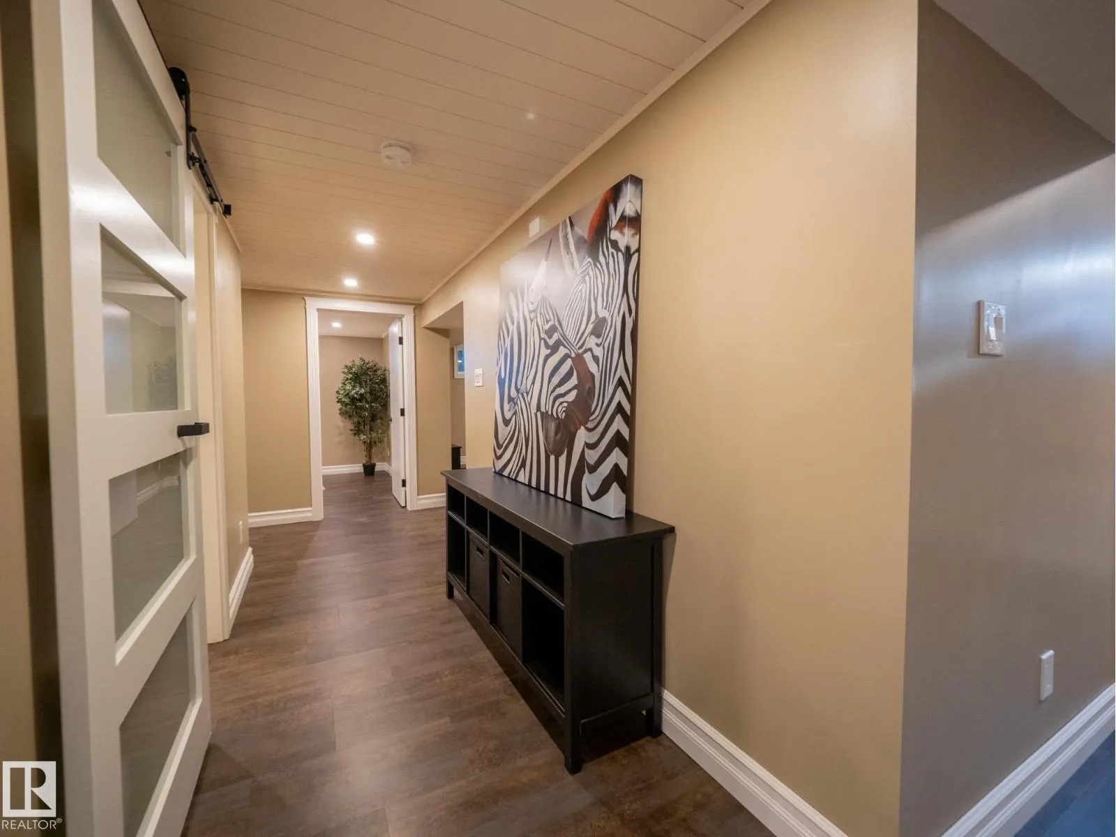 9268 77 ST NW