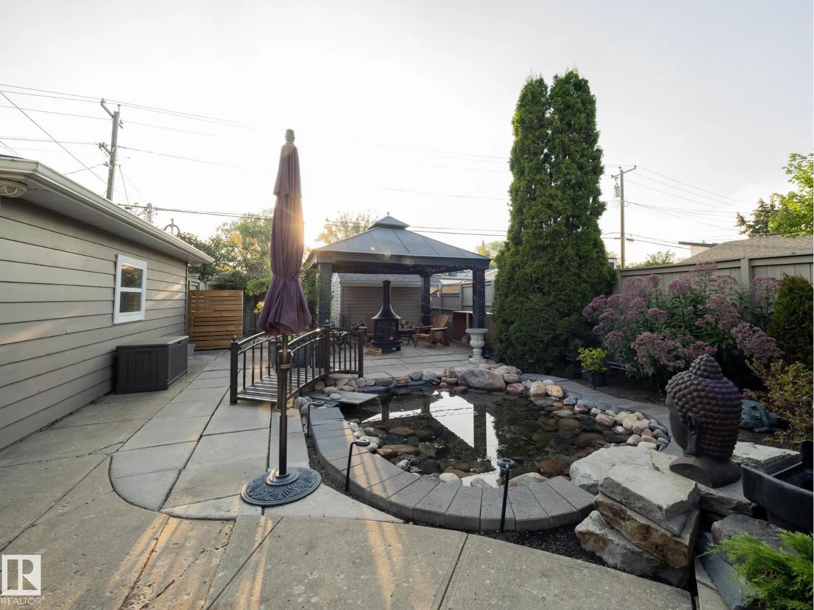 9268 77 ST NW