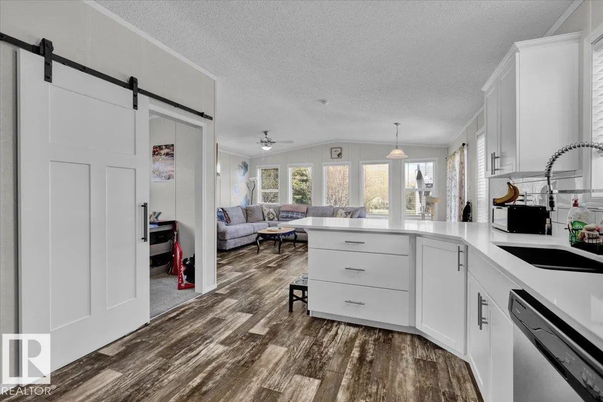 #15 53503 RGE ROAD 274
