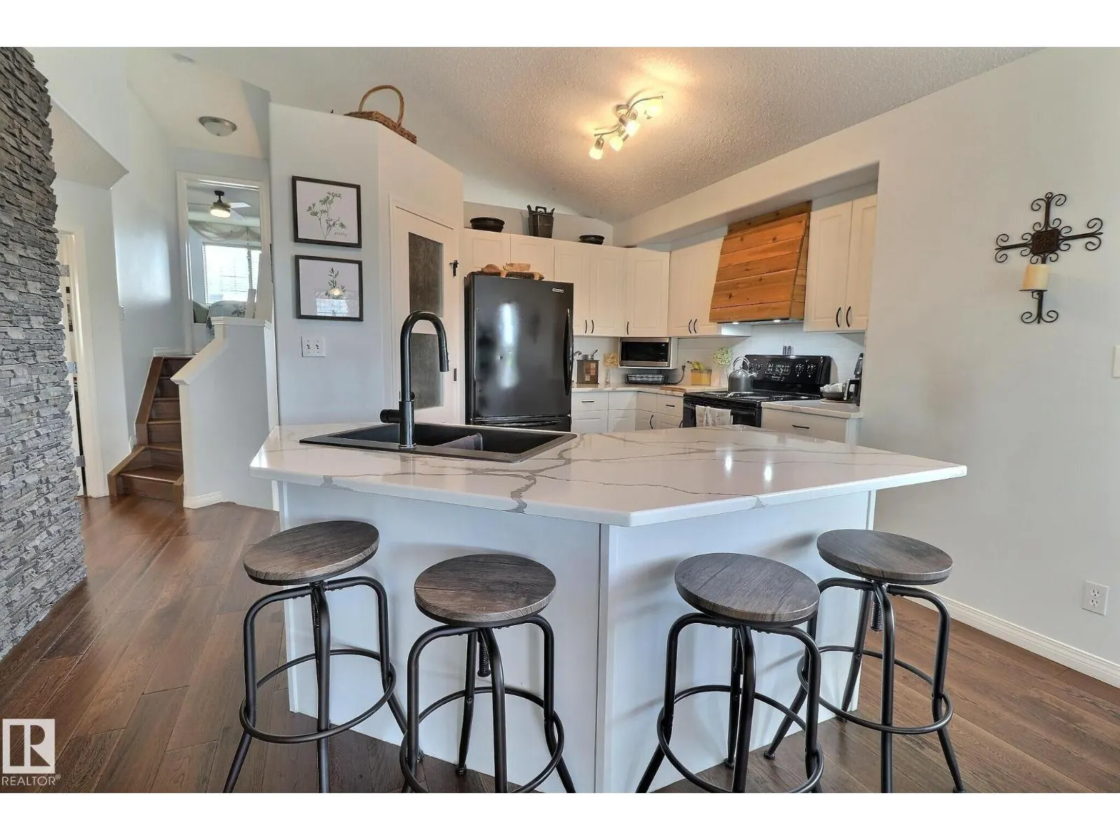 4343 MCMULLEN WY SW