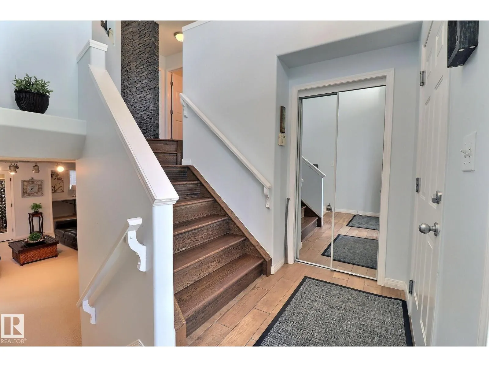 4343 MCMULLEN WY SW