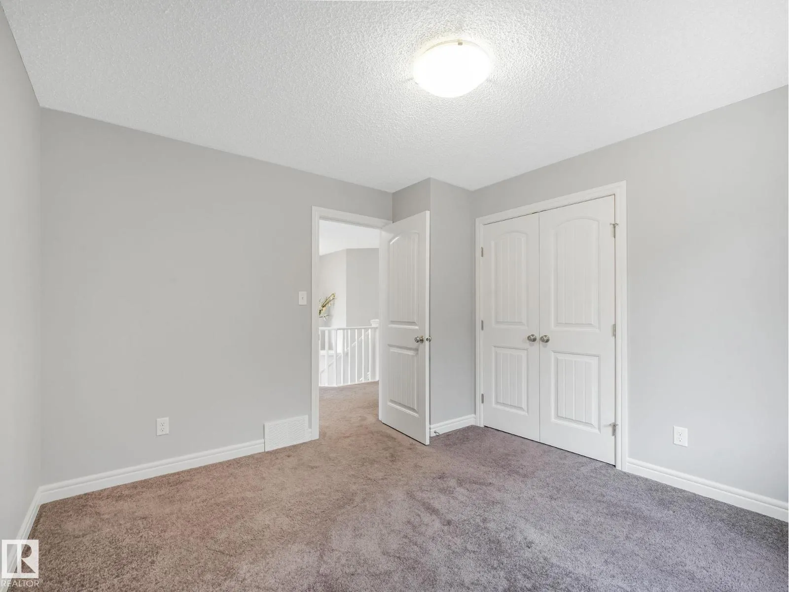 1703 33B ST NW