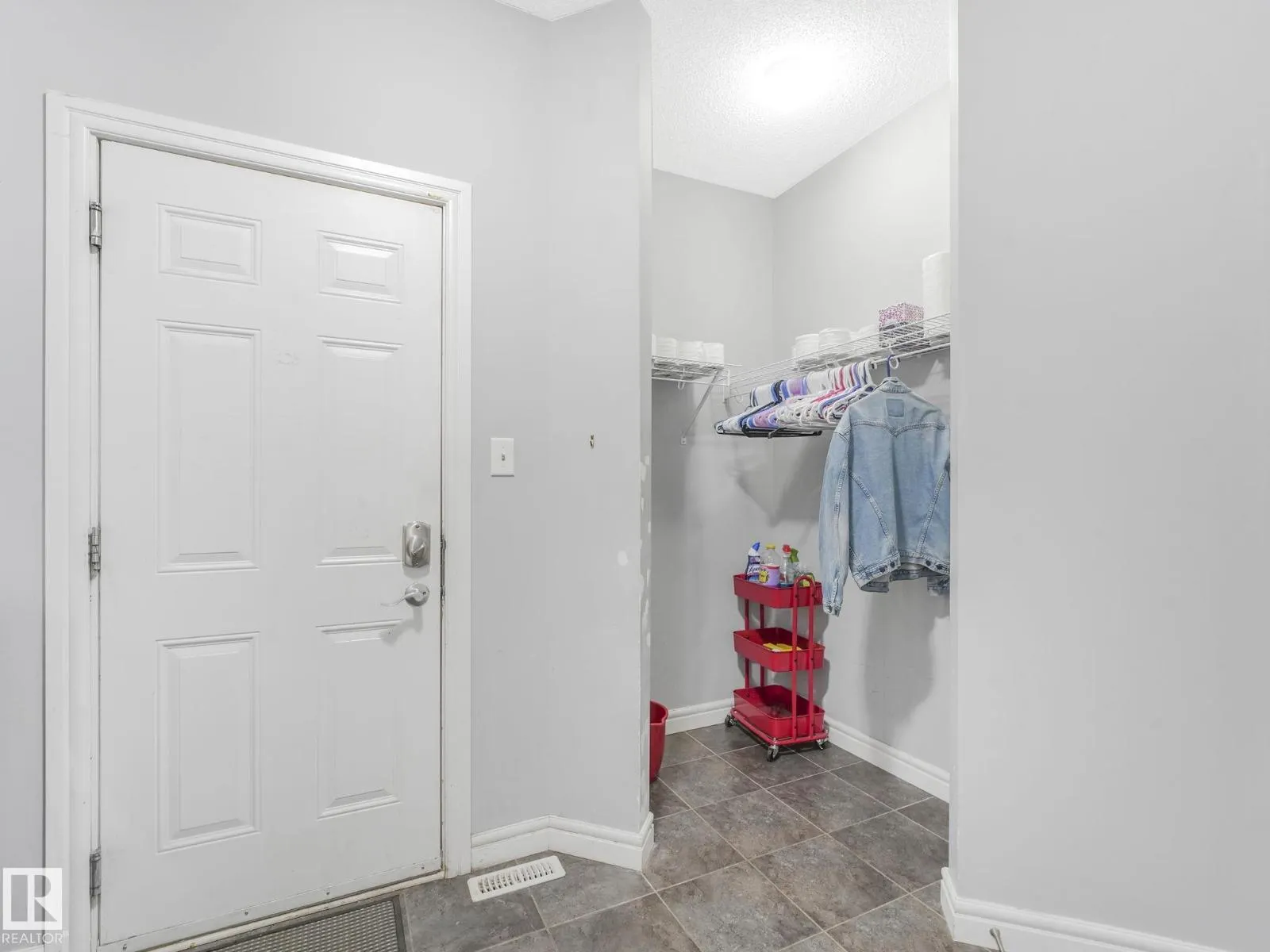 1703 33B ST NW