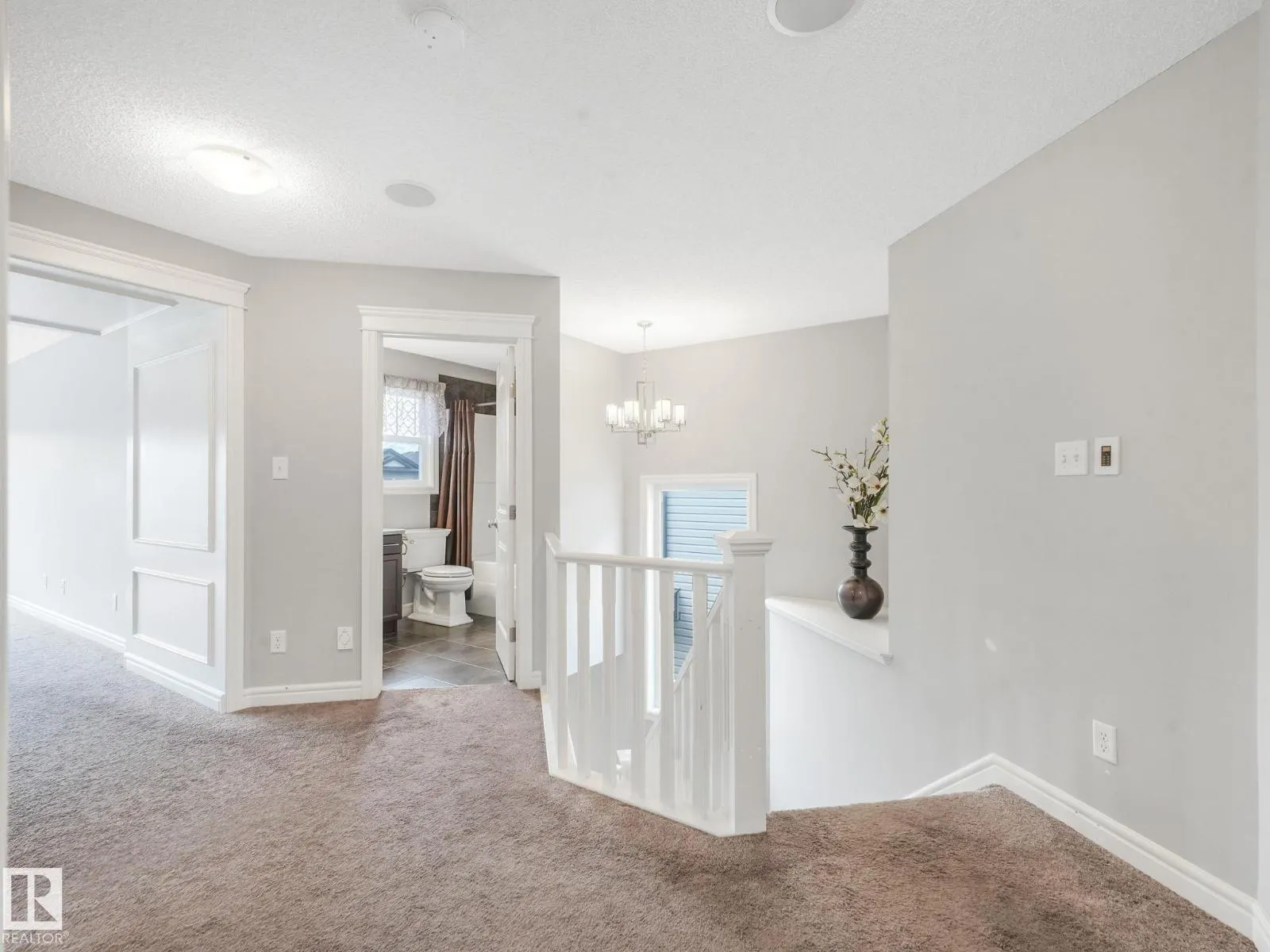 1703 33B ST NW