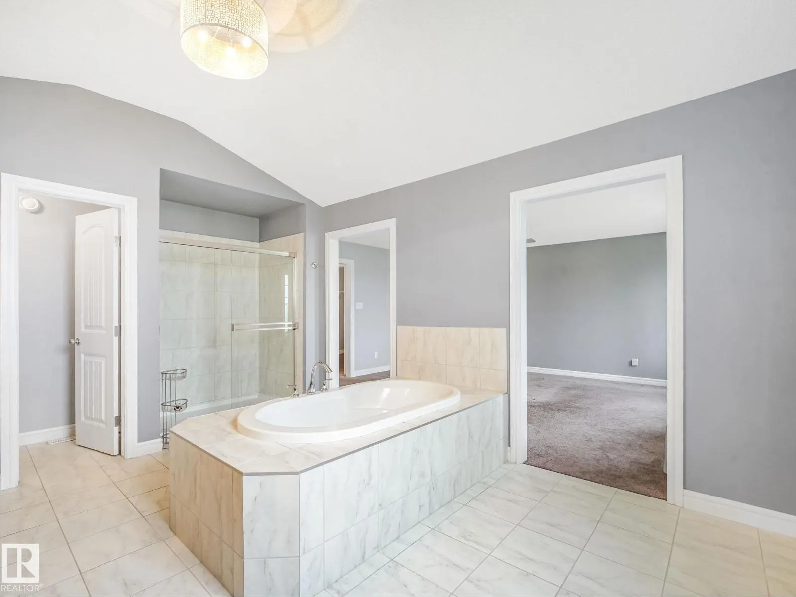 1703 33B ST NW
