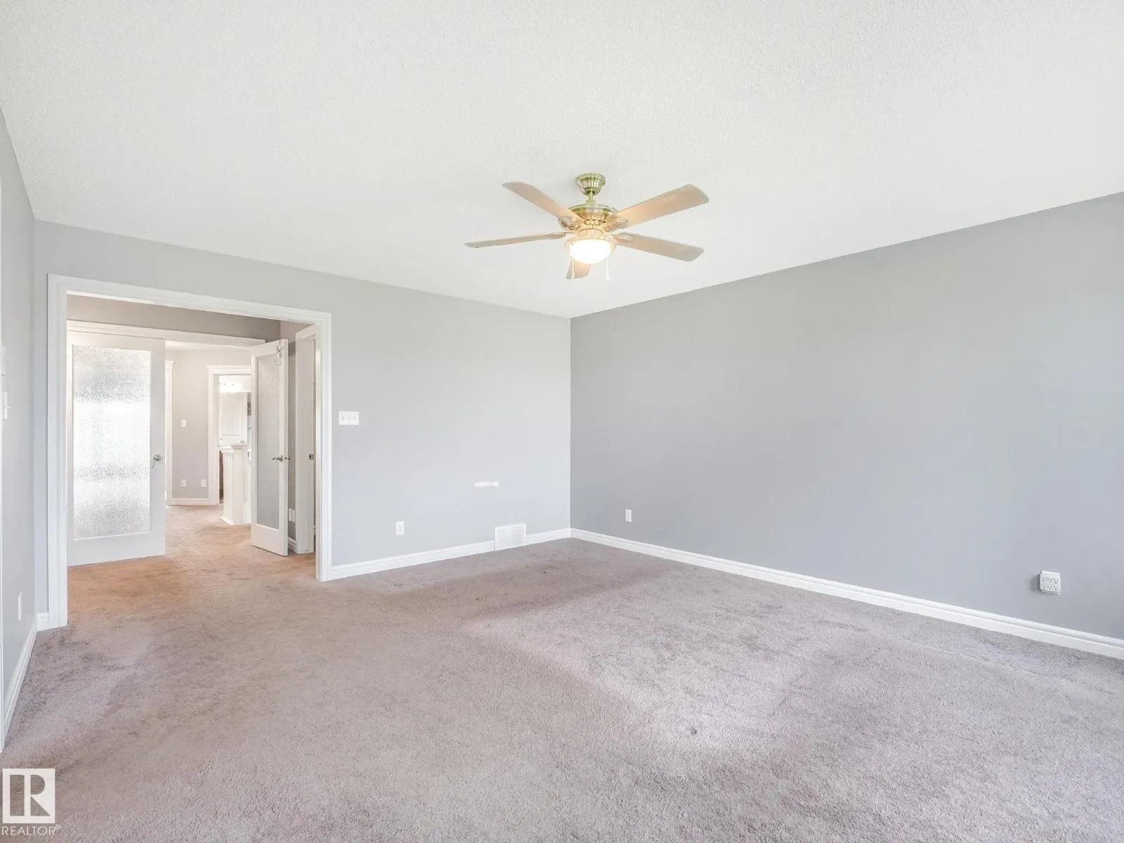 1703 33B ST NW