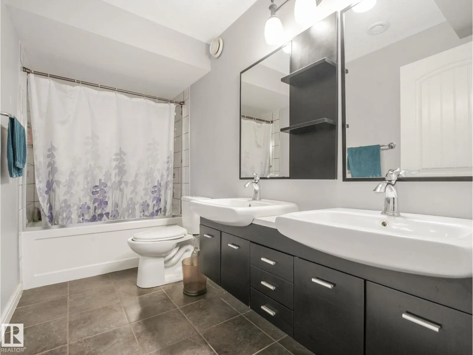 1703 33B ST NW