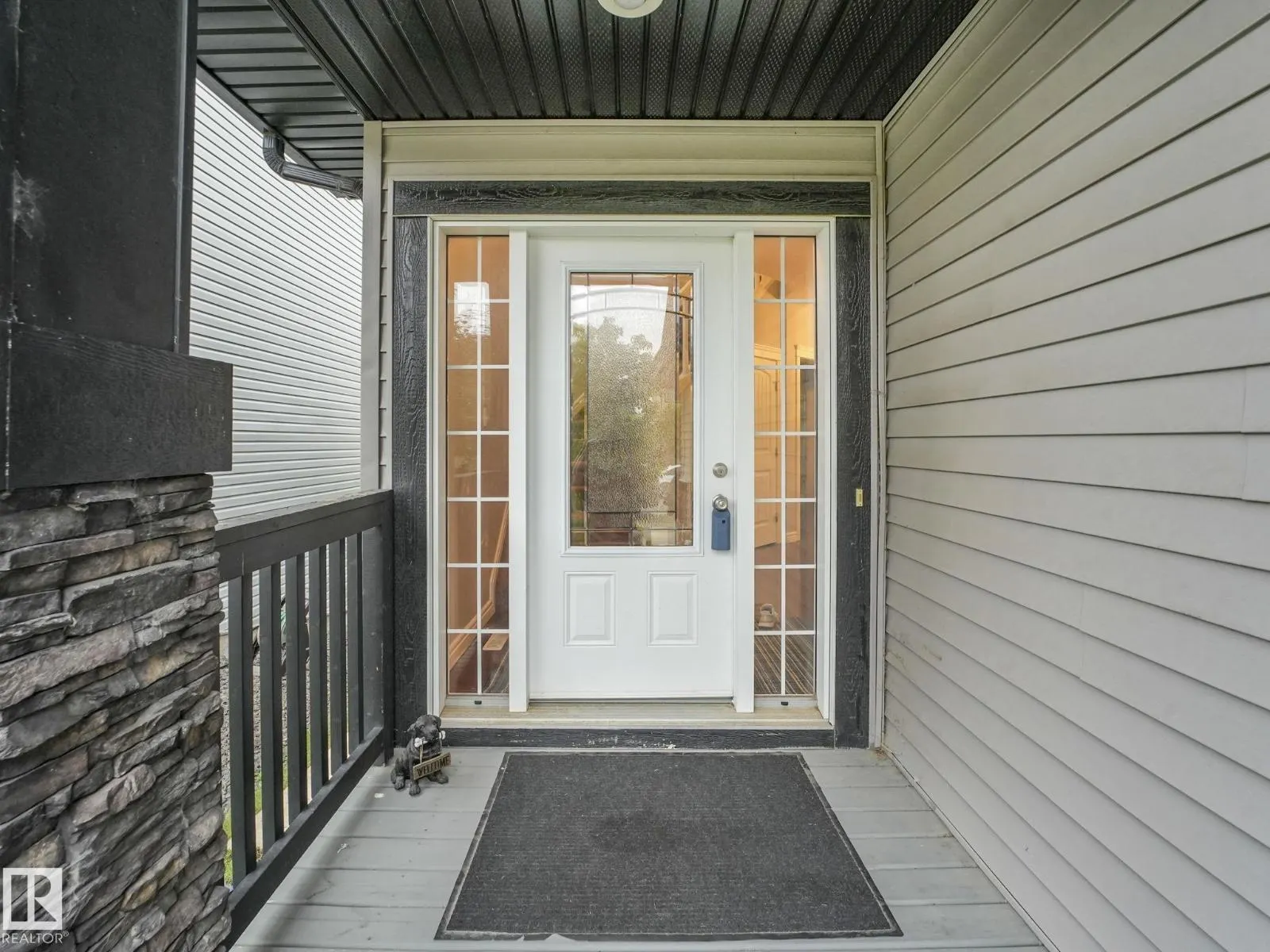 1703 33B ST NW