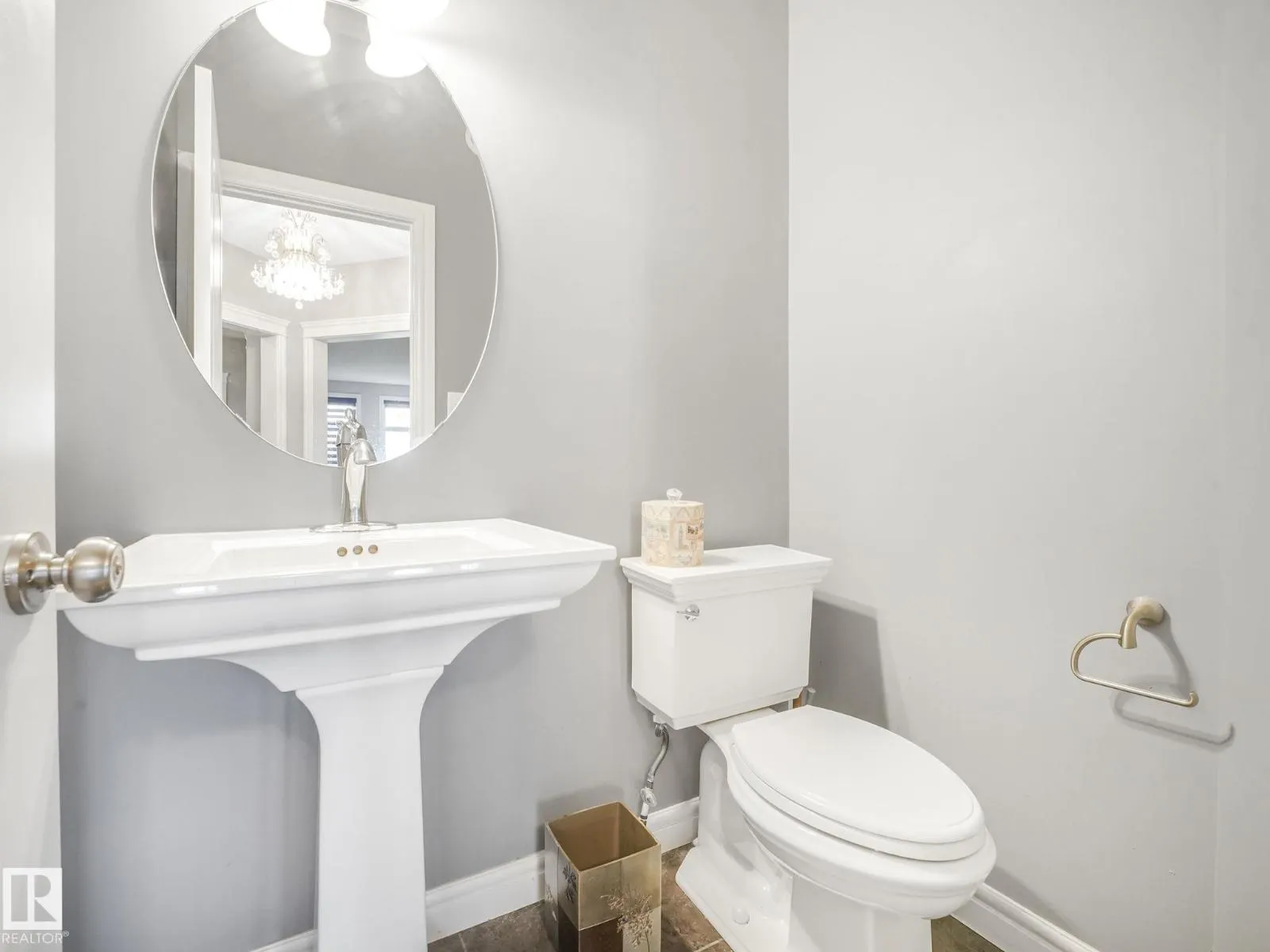 1703 33B ST NW