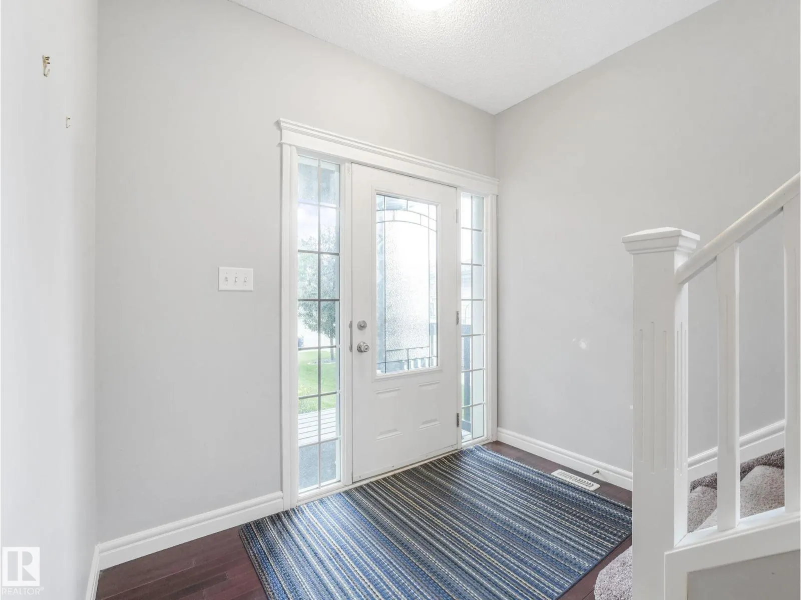 1703 33B ST NW