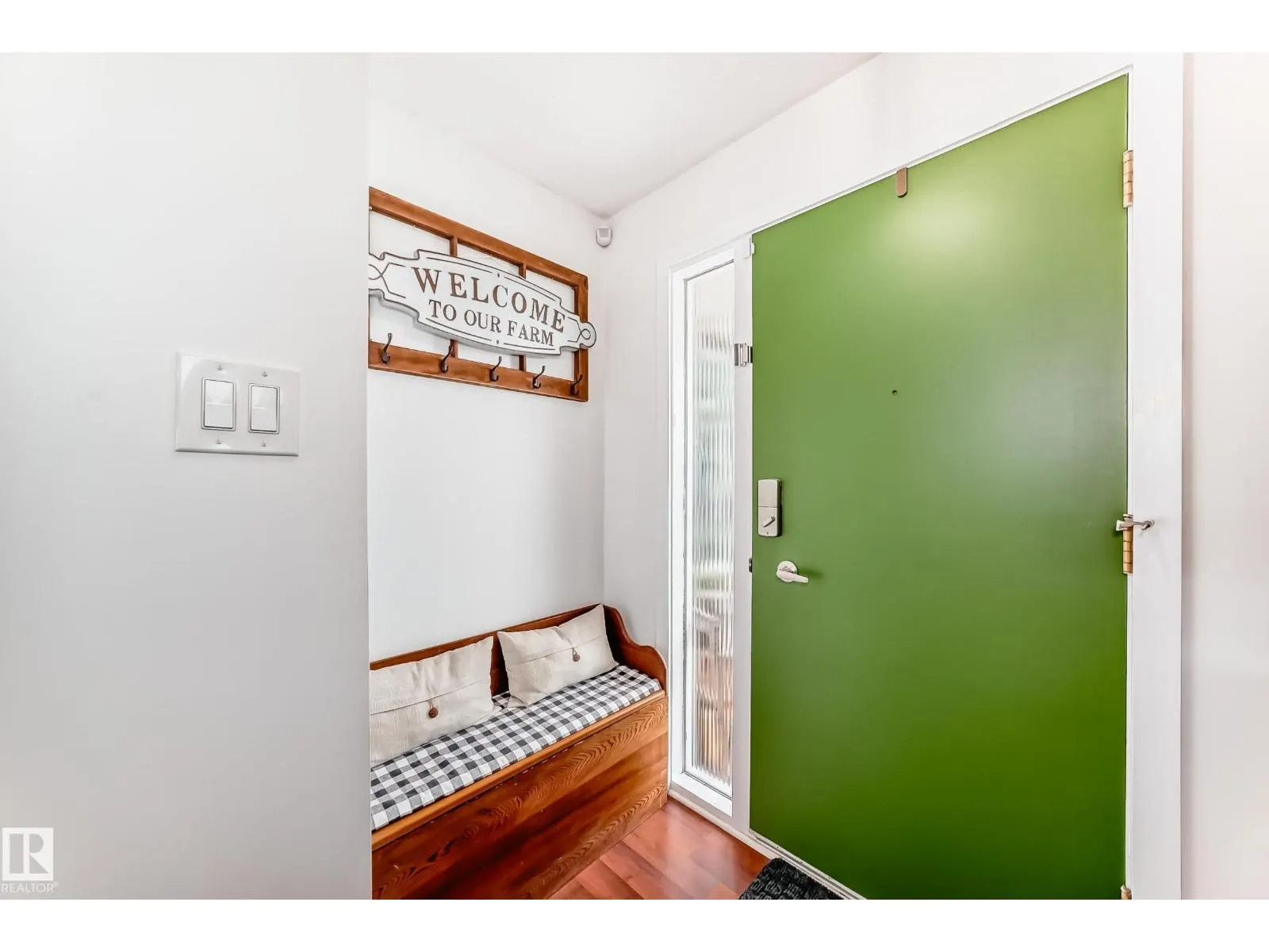 13536 86 ST NW