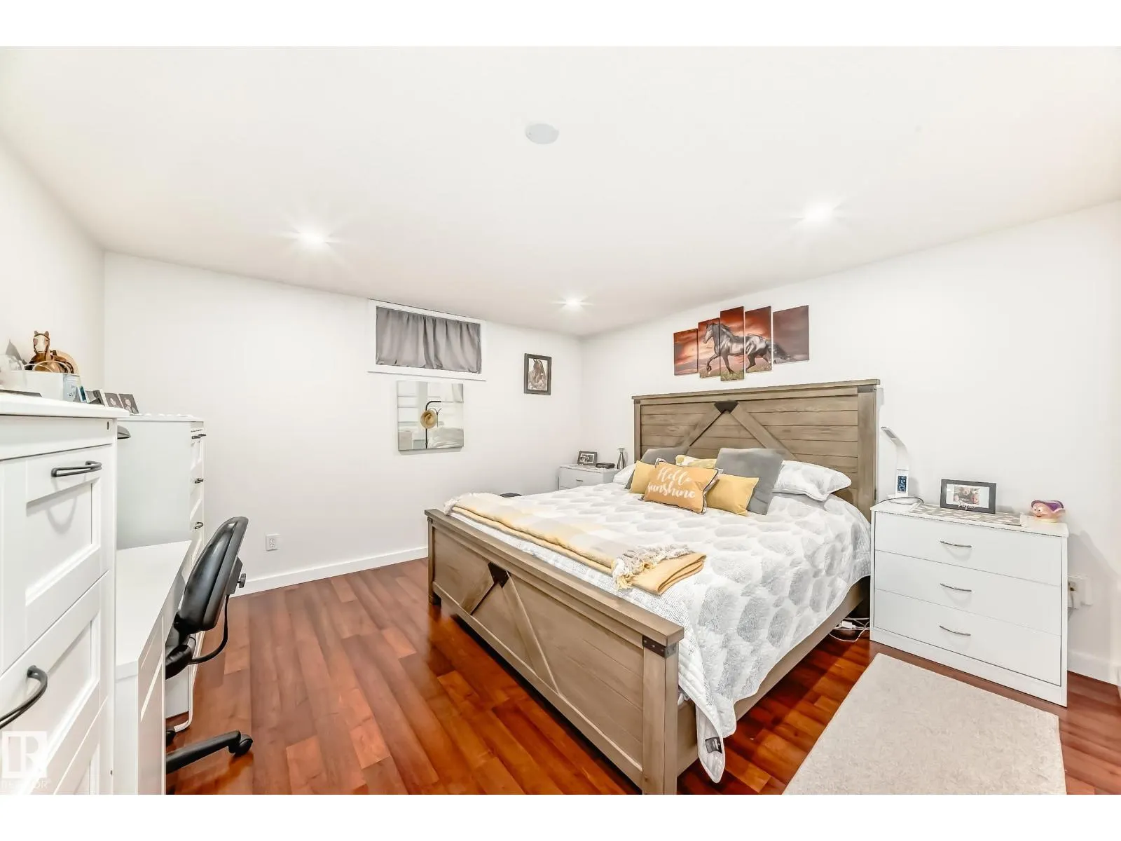13536 86 ST NW
