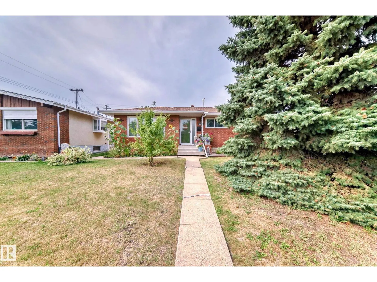 13536 86 ST NW