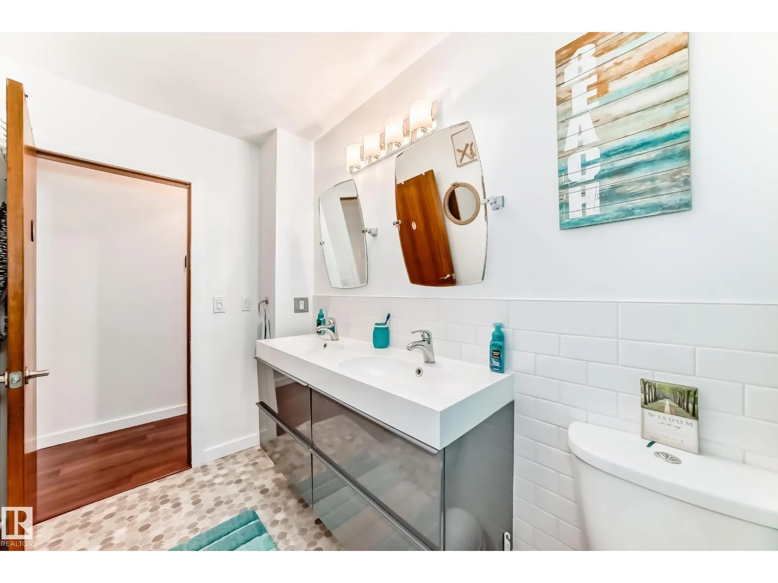 13536 86 ST NW