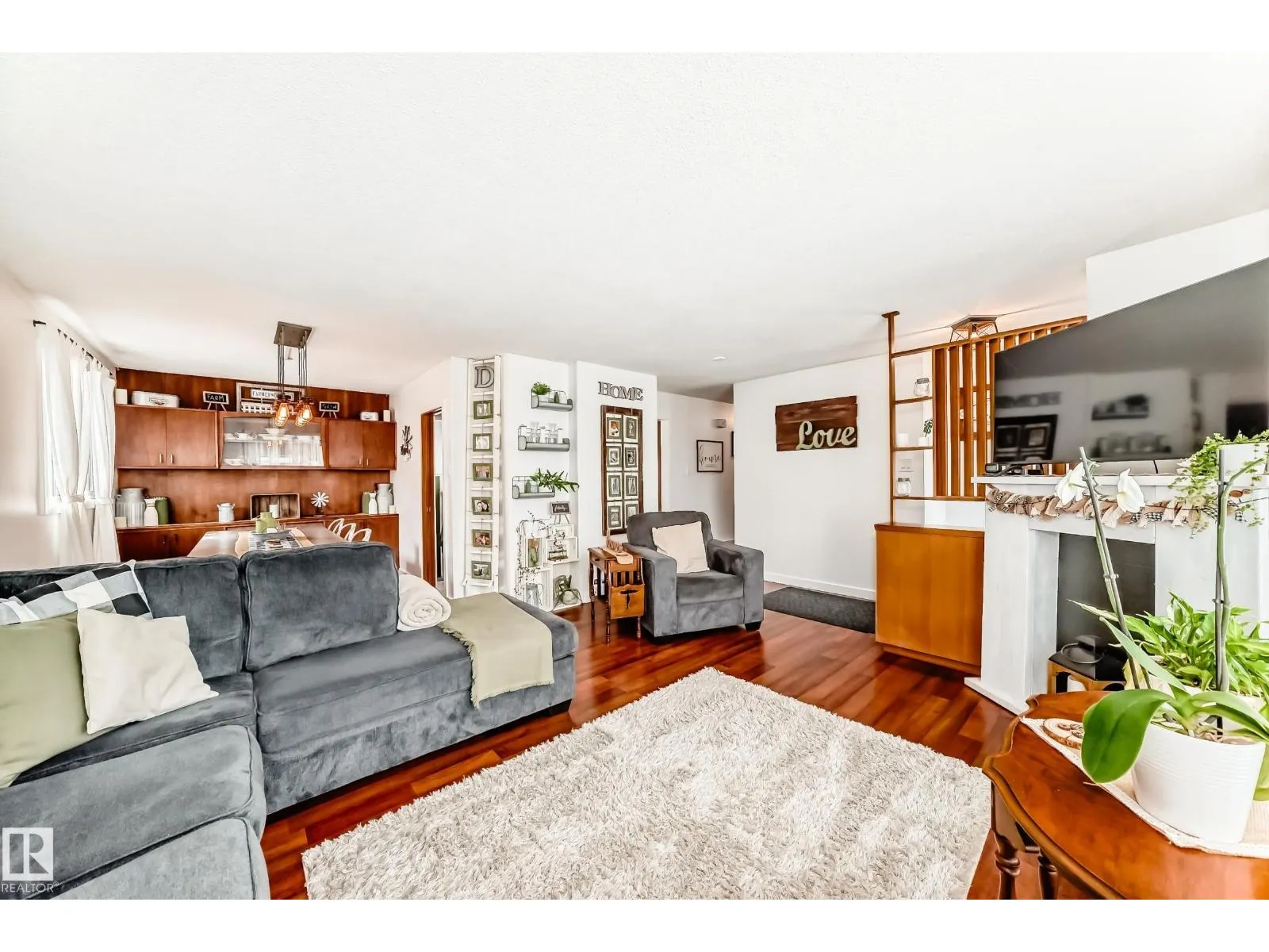 13536 86 ST NW