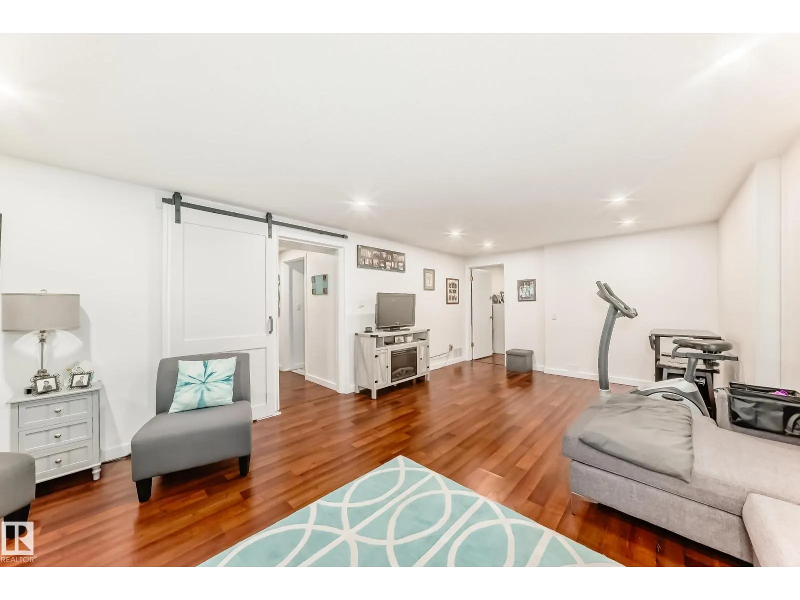 13536 86 ST NW
