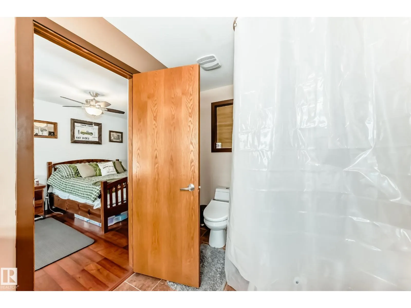 13536 86 ST NW