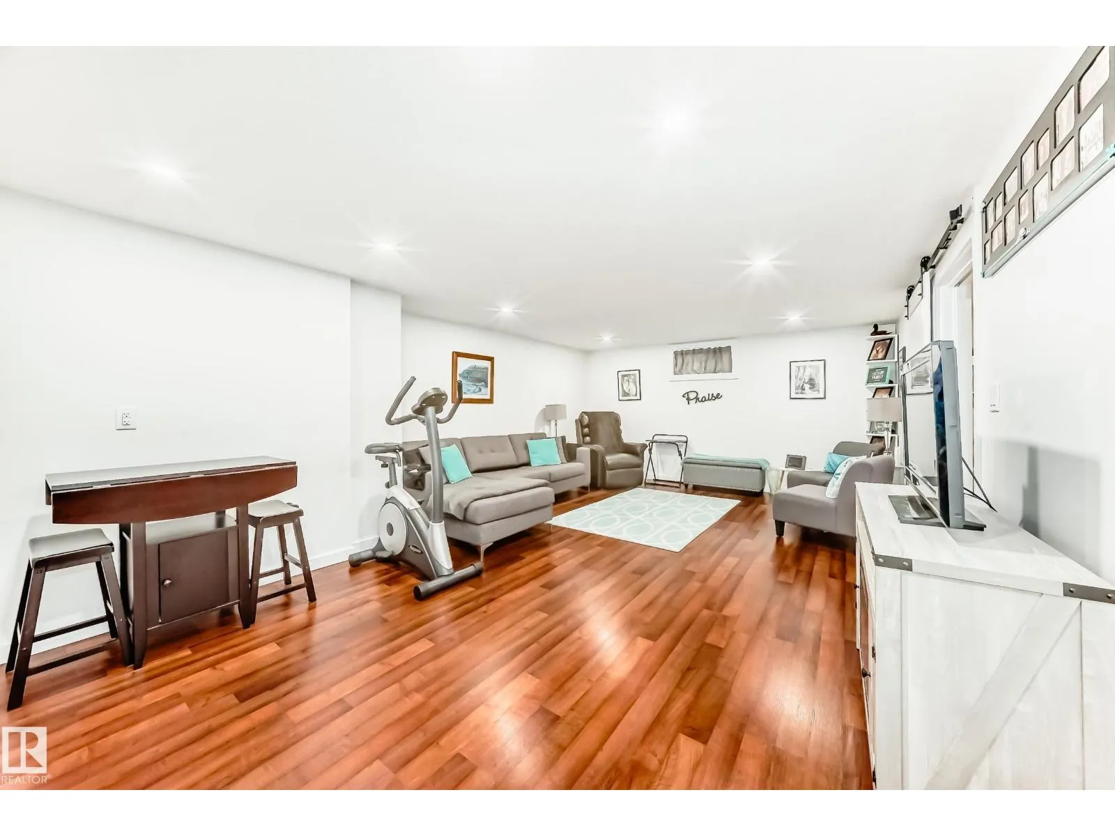 13536 86 ST NW