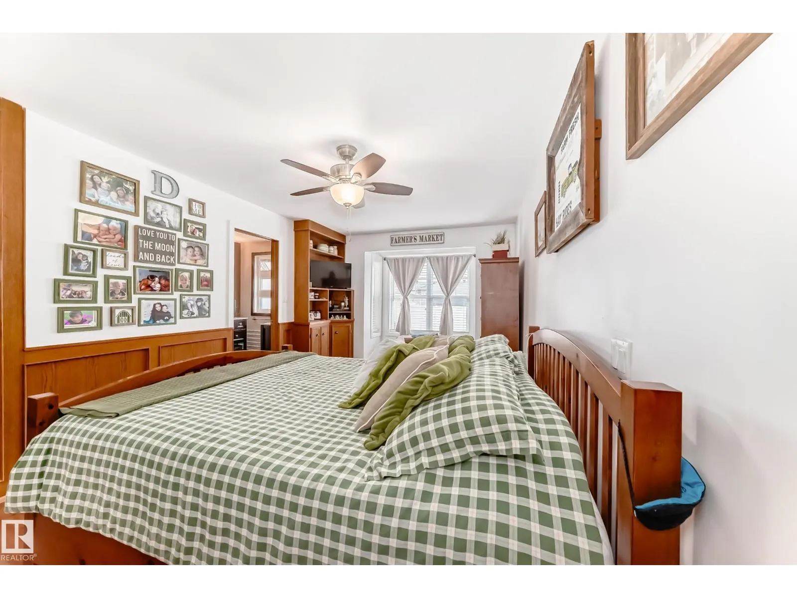 13536 86 ST NW