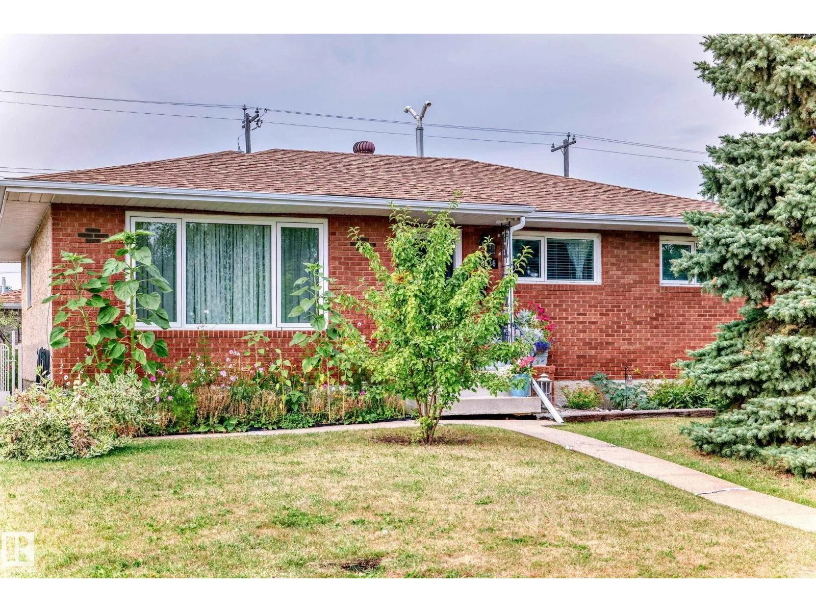 13536 86 ST NW
