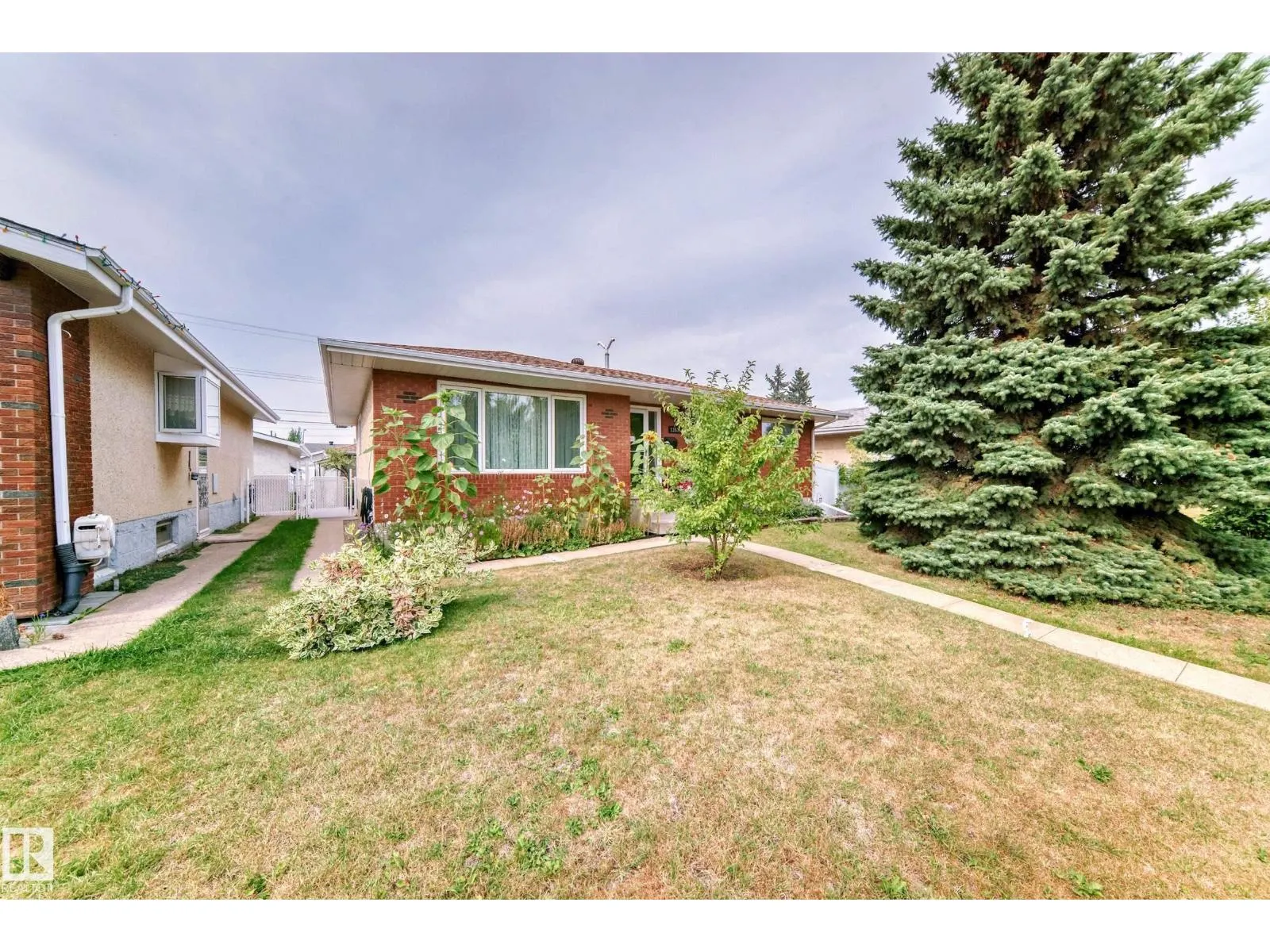 13536 86 ST NW