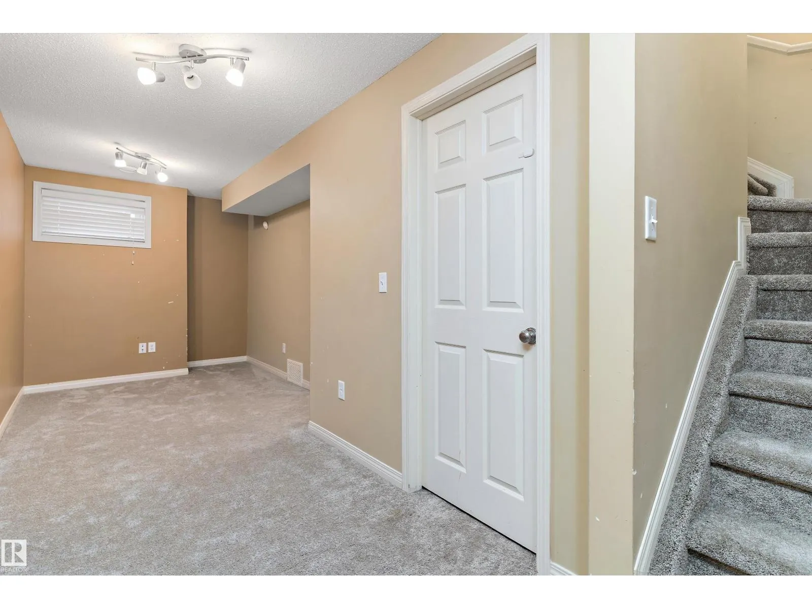 2330 29A AV NW