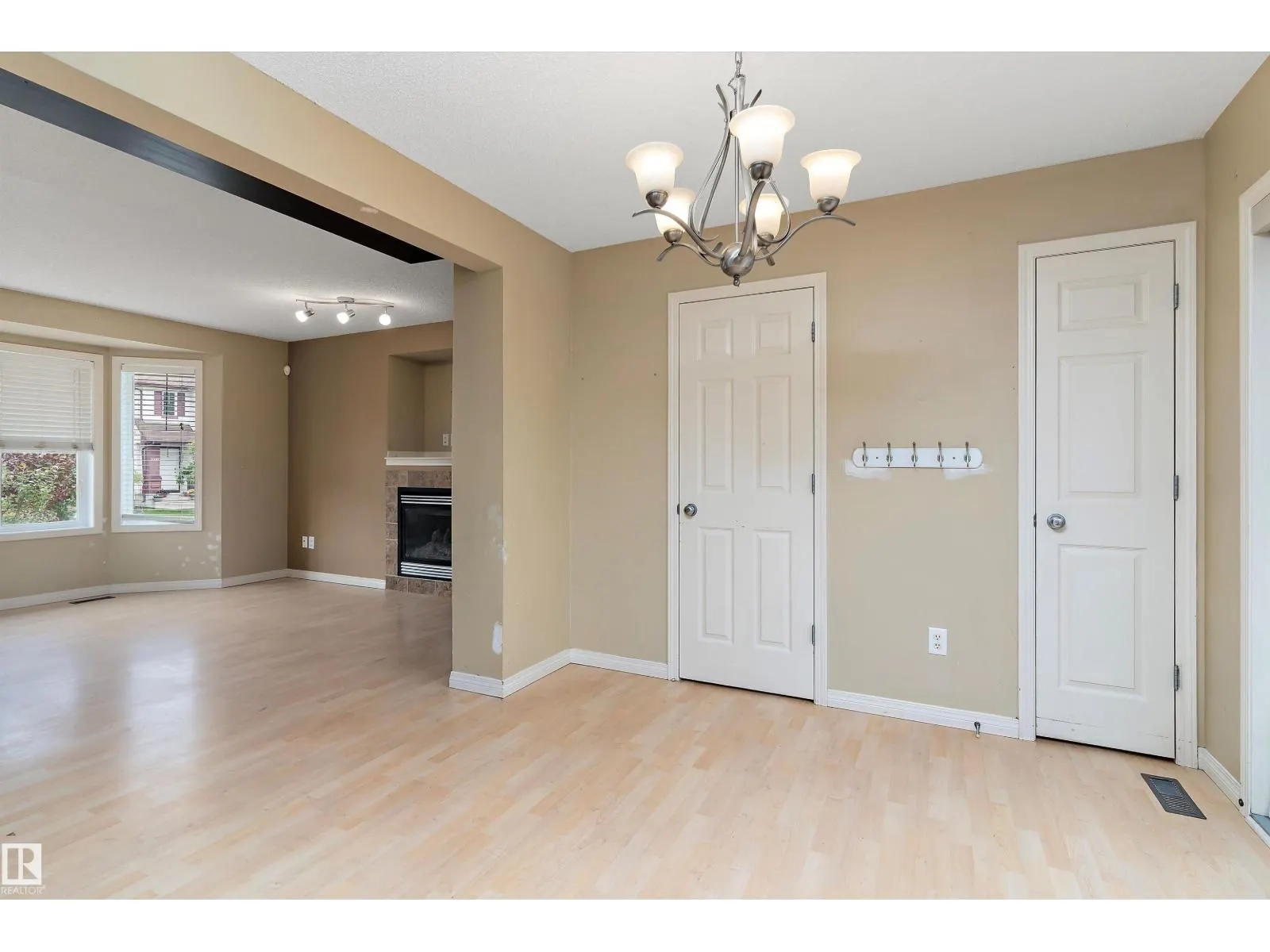 2330 29A AV NW
