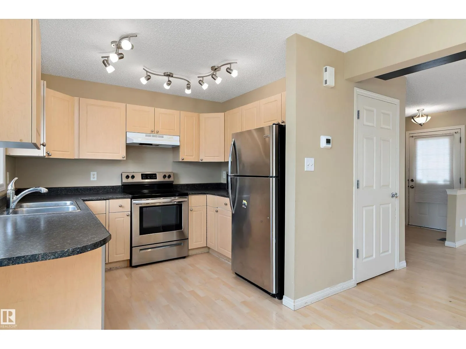2330 29A AV NW