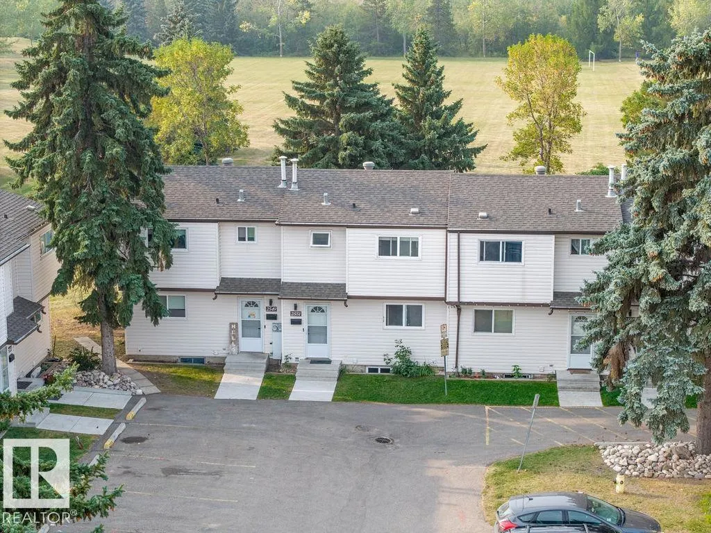 2551 135 AV NW