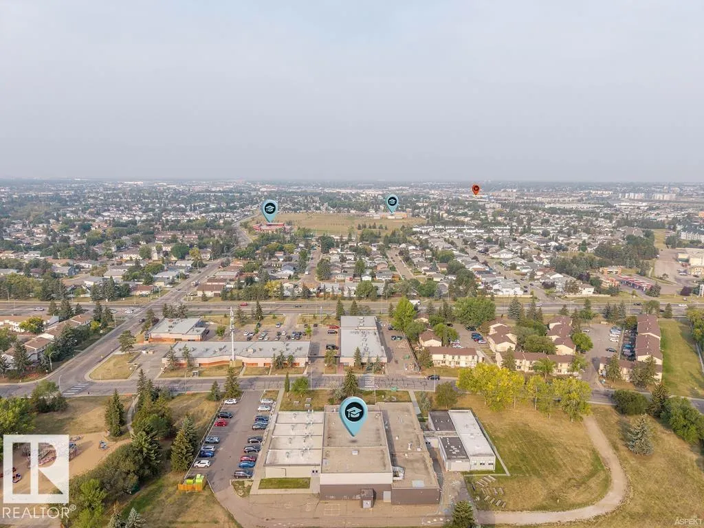 2551 135 AV NW