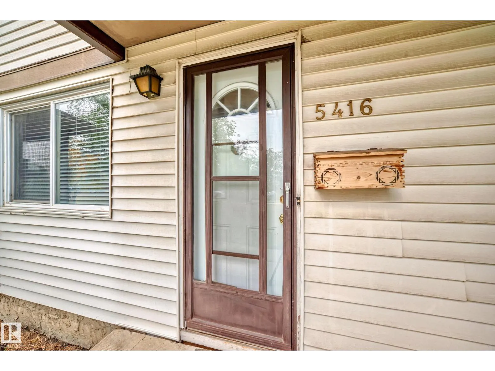 5416 146 AV NW