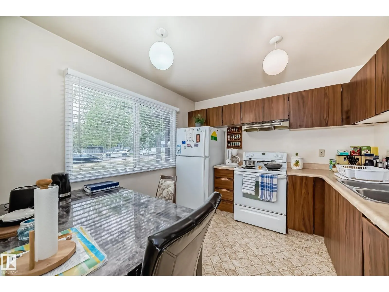 5416 146 AV NW