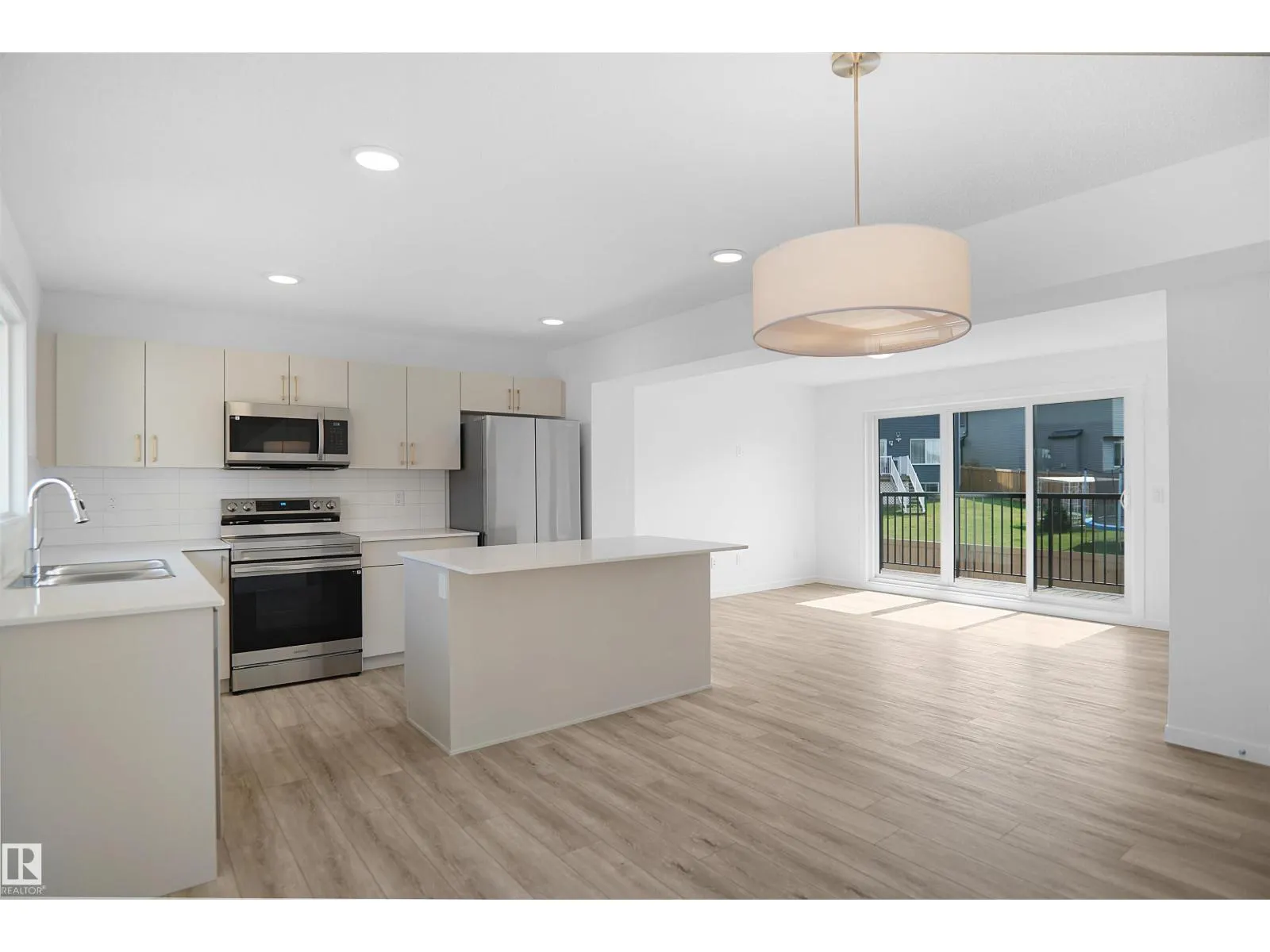 #16 1430 Aster WY NW