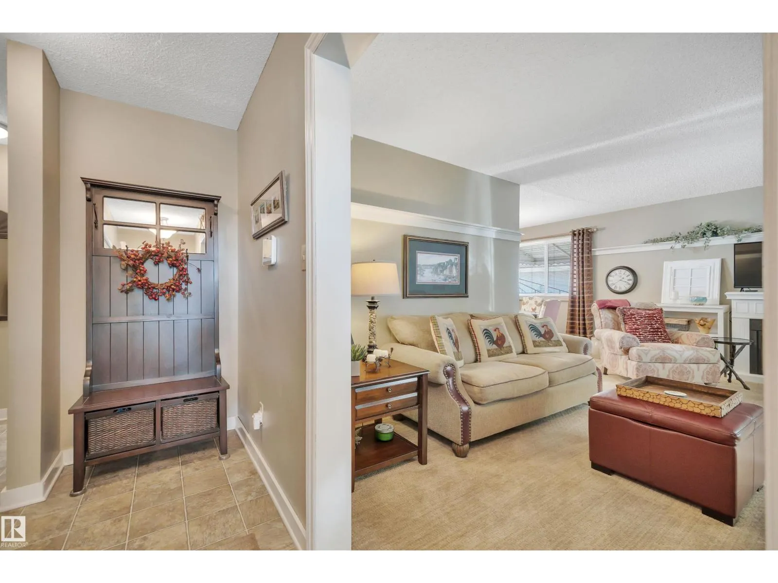 9 BURNHAM AV